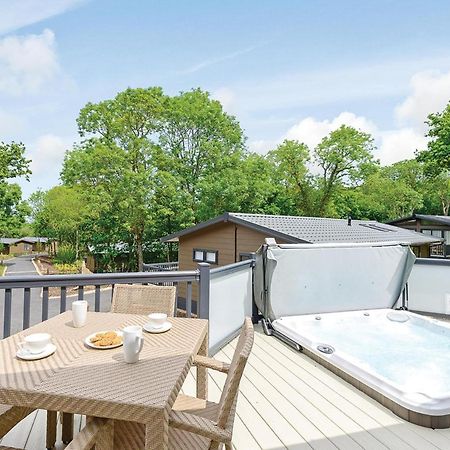 Woodside Bay Lodge Retreat Wootton Bridge  Exterior foto