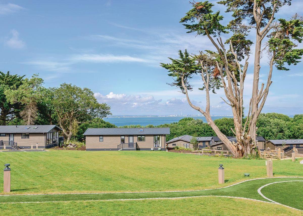 Woodside Bay Lodge Retreat Wootton Bridge  Exterior foto